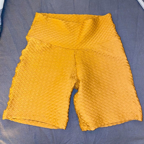 Booty by Brabants caramel croco skin biker shorts - Picture 2 of 4